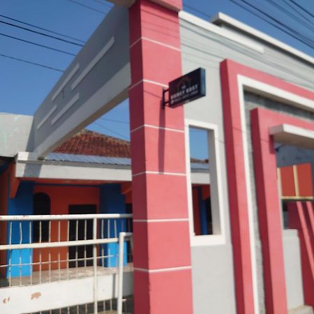 Homey Kost 99 Mlonggo Екстериор снимка